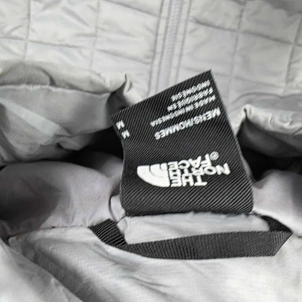 The North Face ThermoBall Eco Jacket Mens Medium Gray Full Zip Insulated Puffer